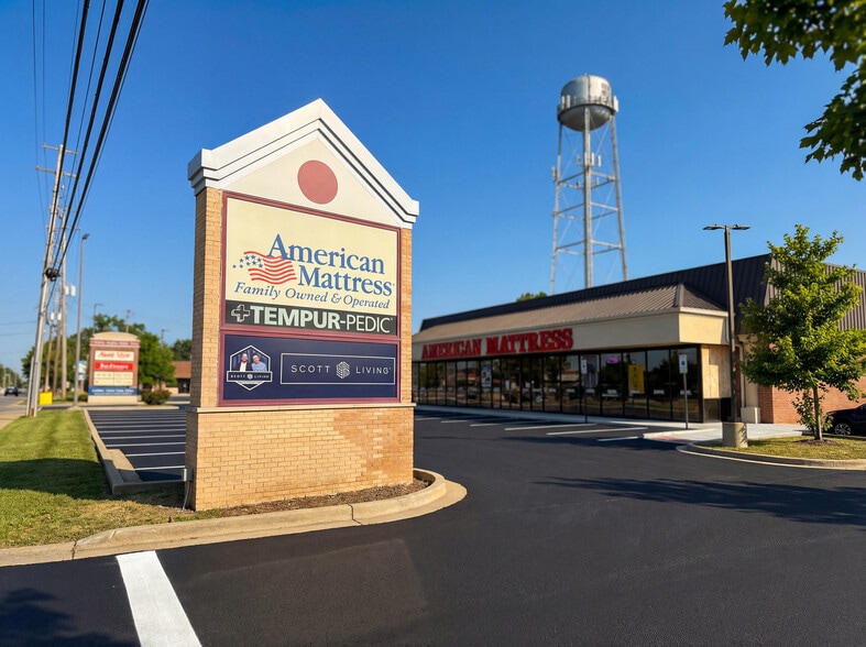 35 E Golf Rd, Schaumburg, IL for lease - Building Photo - Image 2 of 4