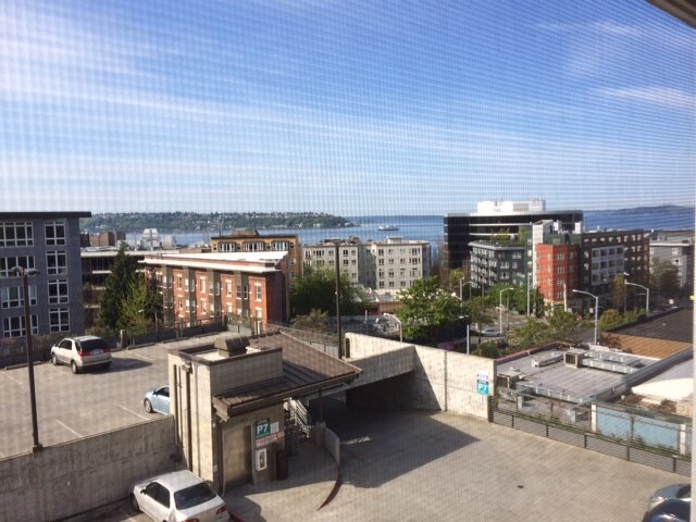 116 Warren Ave N, Seattle, WA à louer - Photo du bâtiment - Image 3 de 7