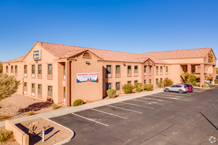 851 N Henness Rd, Casa Grande, AZ for sale - Primary Photo - Image 1 of 1