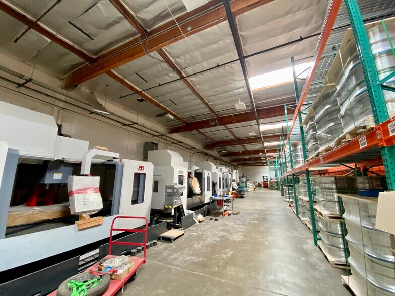 1909 S Susan St, Santa Ana, CA à vendre - Photo du bâtiment - Image 3 de 16