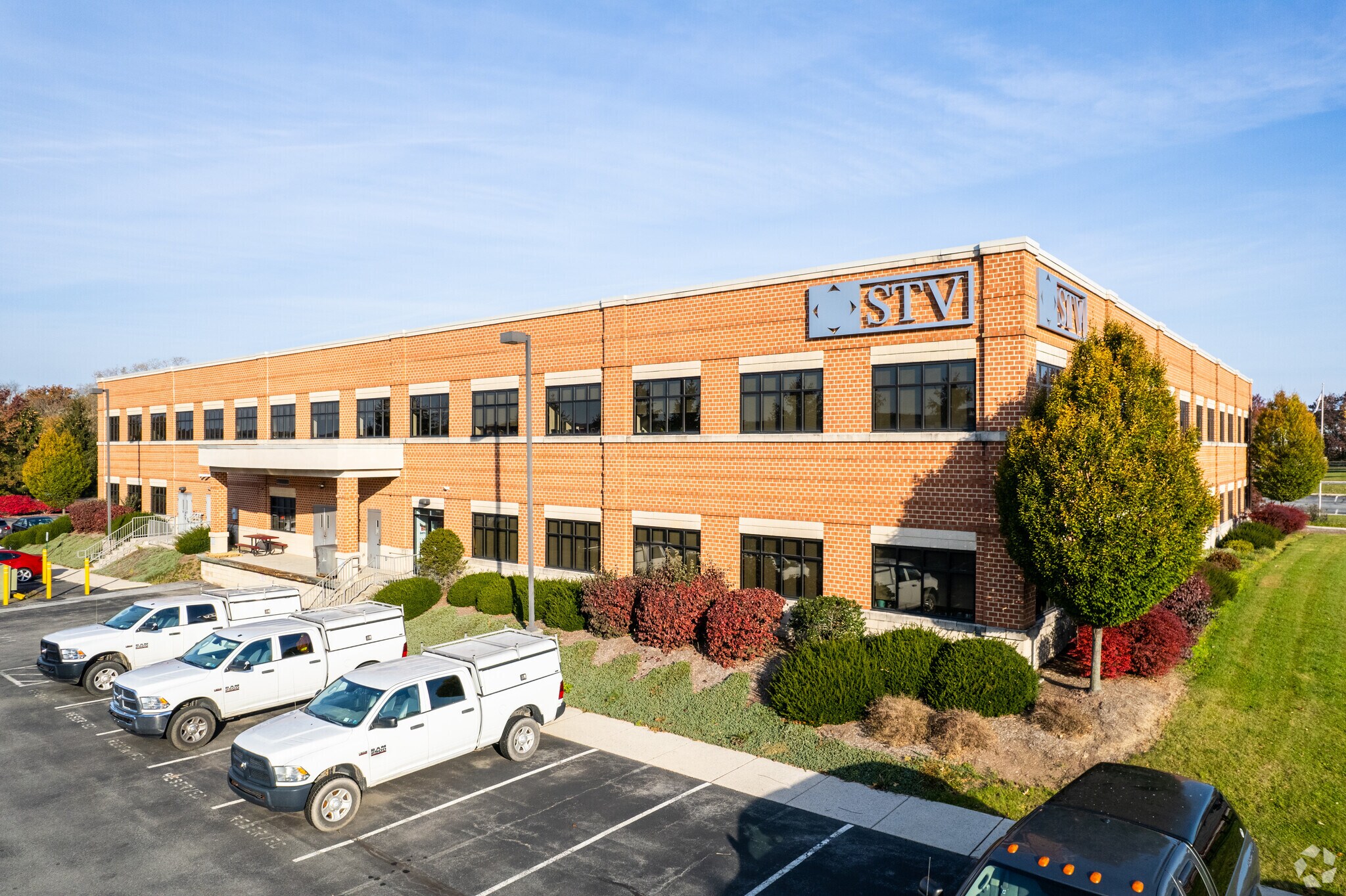 205 W Welsh Dr, Douglassville, PA à louer Photo principale- Image 1 de 7