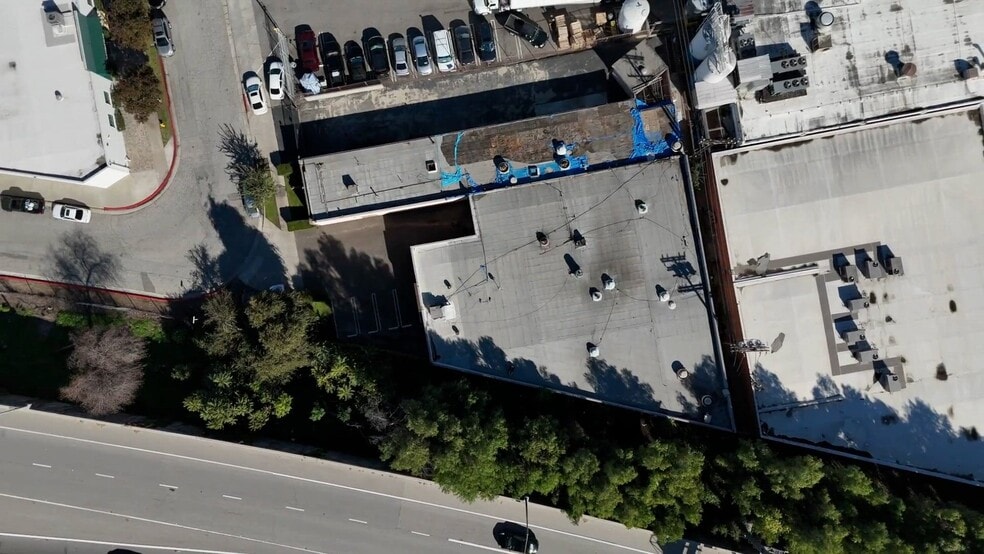 604 Ruberta ave, Glendale, CA à vendre - Vidéo sur l’inscription commerciale - Image 2 de 40