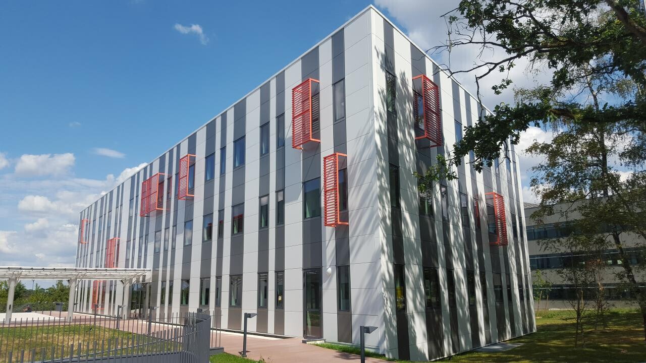 11 Impasse Serge Reggiani, Saint-Herblain à louer Photo du bâtiment- Image 1 de 13