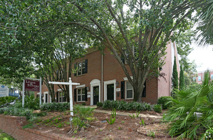 241-253 E Virginia St, Tallahassee, FL à vendre - Photo principale - Image 1 de 1