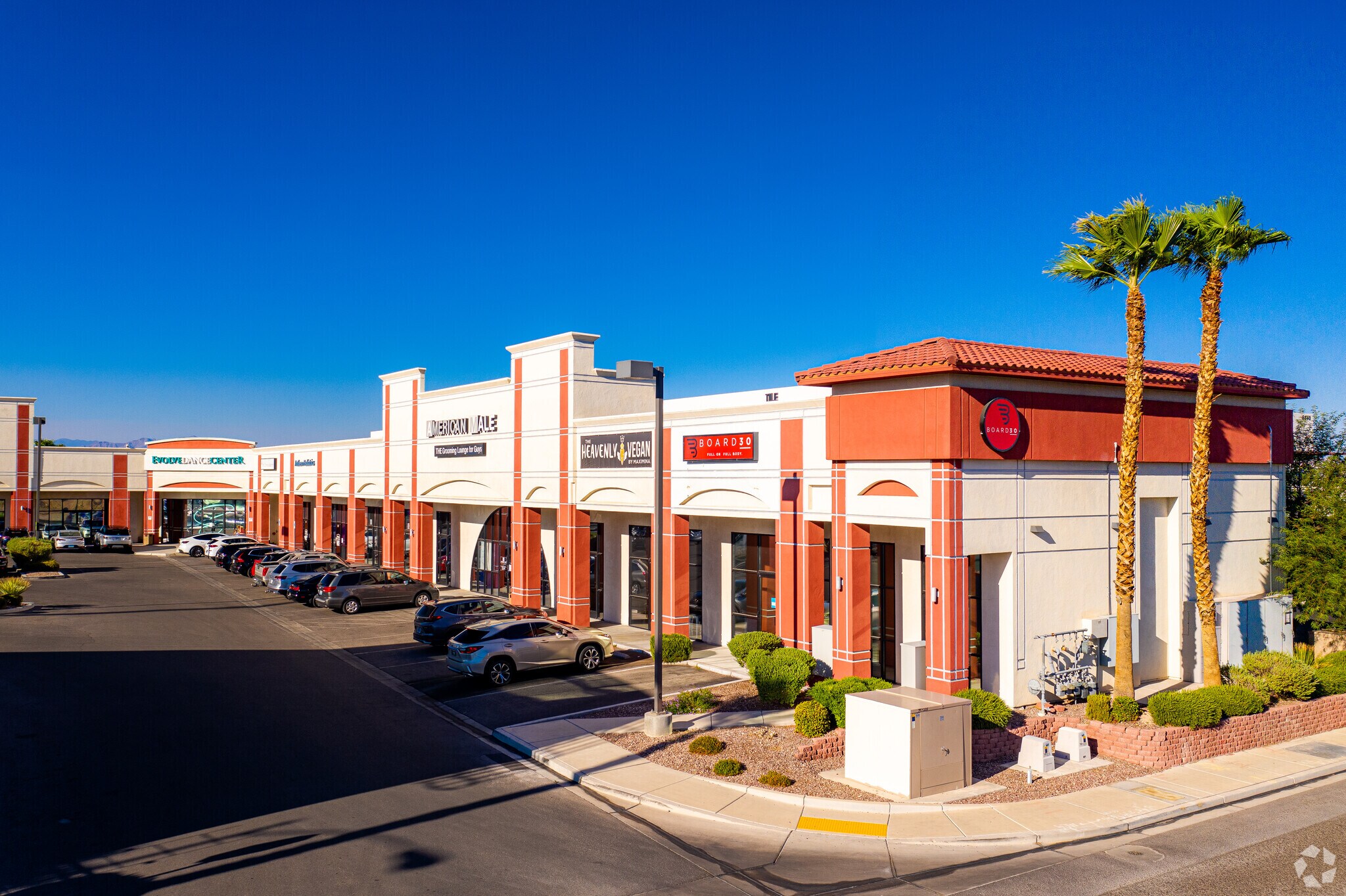 6070 S Rainbow Blvd, Las Vegas, NV à louer Photo principale- Image 1 de 3