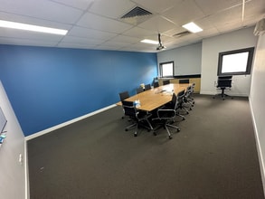 118 Auburn St, Coniston for lease Interior Photo- Image 2 of 6