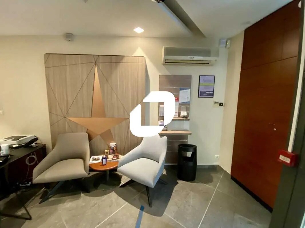 Commerce de détail dans Bordeaux à vendre Photo intérieure- Image 1 de 15