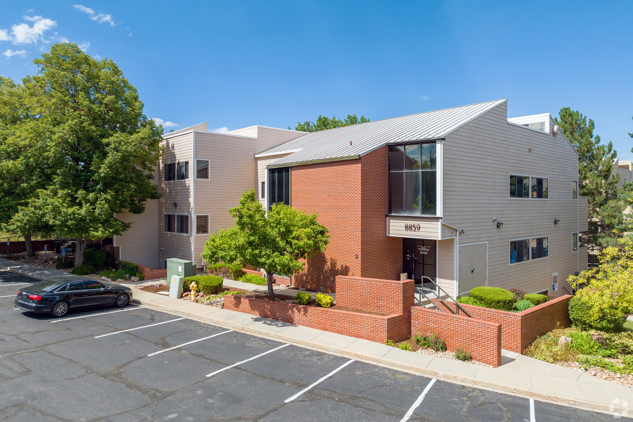 8853-8859 Fox Dr, Thornton, CO for lease Building Photo- Image 1 of 41