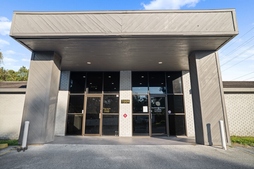 7008 Jason Dr, Zephyrhills, FL for lease - Building Photo - Image 2 of 9