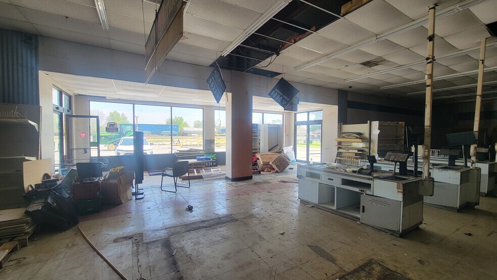 812 Highway 67 S, Tuckerman, AR à vendre - Photo du bâtiment - Image 2 de 8