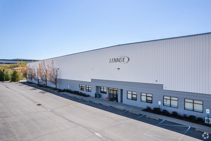 125 Capital Rd, Pittston, PA à louer - Photo du bâtiment - Image 2 de 7