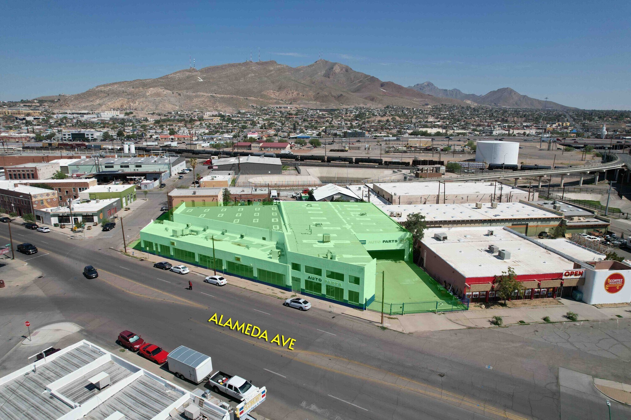 2401 Alameda Ave, El Paso, TX à louer Photo du bâtiment- Image 1 de 43