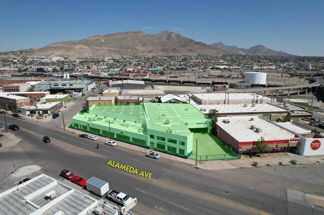 Plus de détails pour 2401 Alameda Ave, El Paso, TX - Industriel à louer