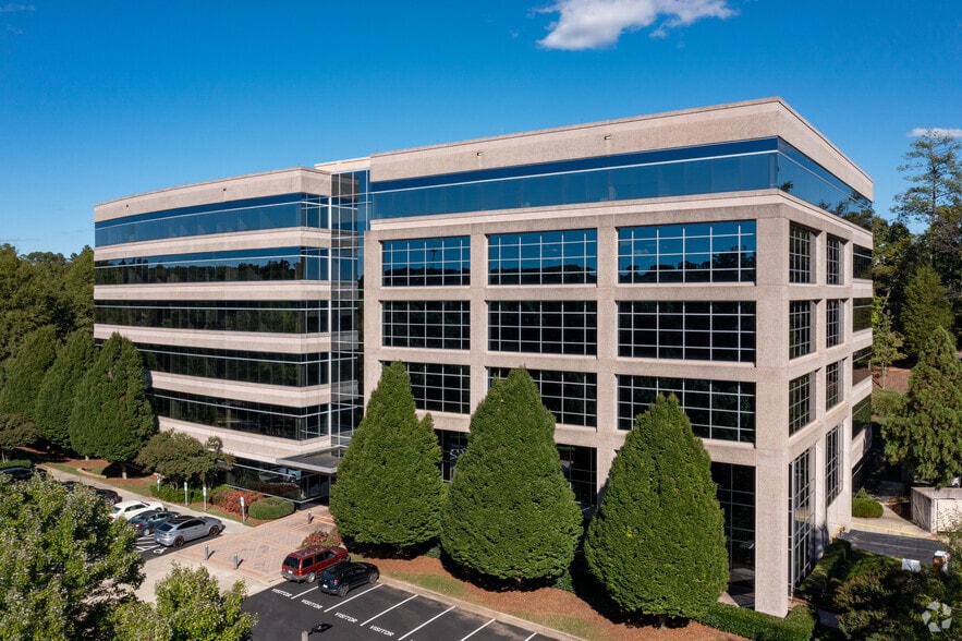 2301 Sugar Bush Rd, Raleigh, NC for lease - Building Photo - Image 2 of 8