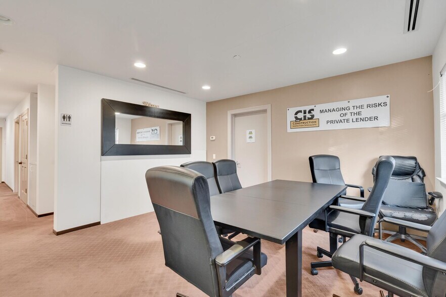 418 Aviation Blvd, Santa Rosa, CA à vendre - Photo du bâtiment - Image 3 de 18