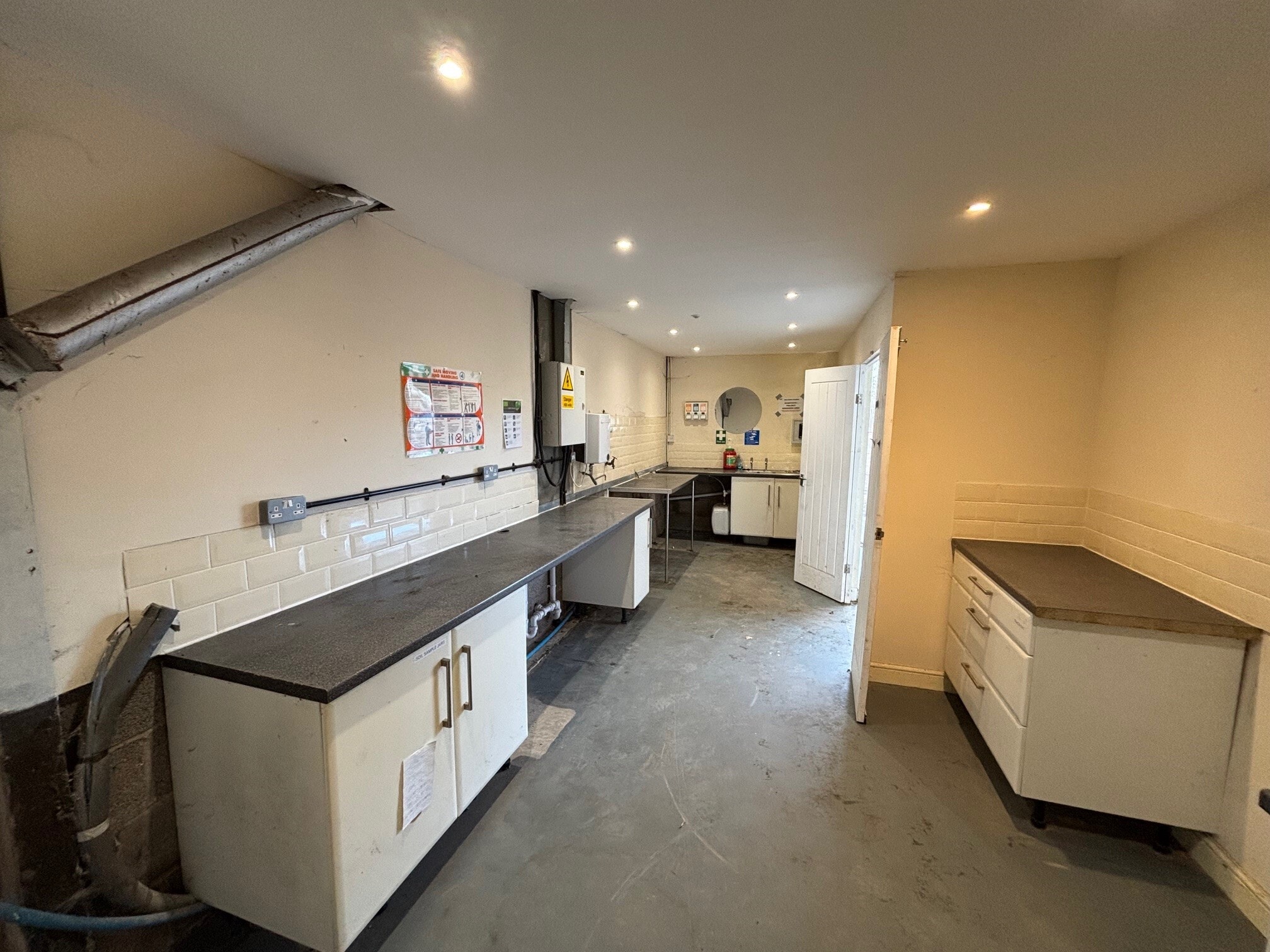 Welland Rd, Worcester for lease Interior Photo- Image 1 of 5