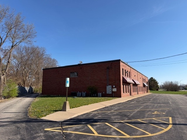 24760 W Eames St, Channahon, IL à louer - Photo du bâtiment - Image 2 de 15