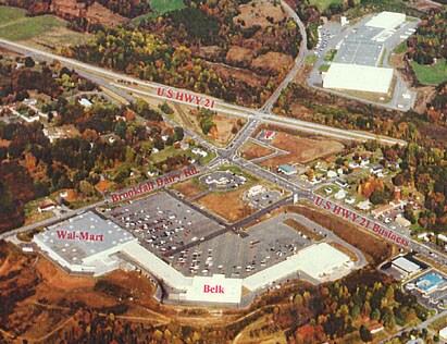 2099-2195 North Bridge St, Elkin, NC à louer - Photo du bâtiment - Image 2 de 13