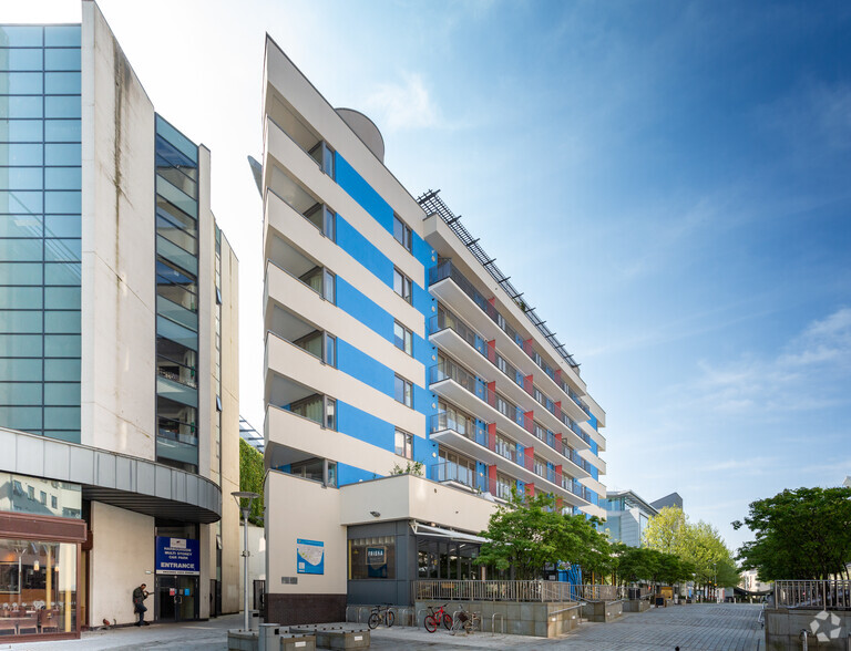 Cathedral Walk, Bristol à louer - Photo du bâtiment - Image 2 de 3