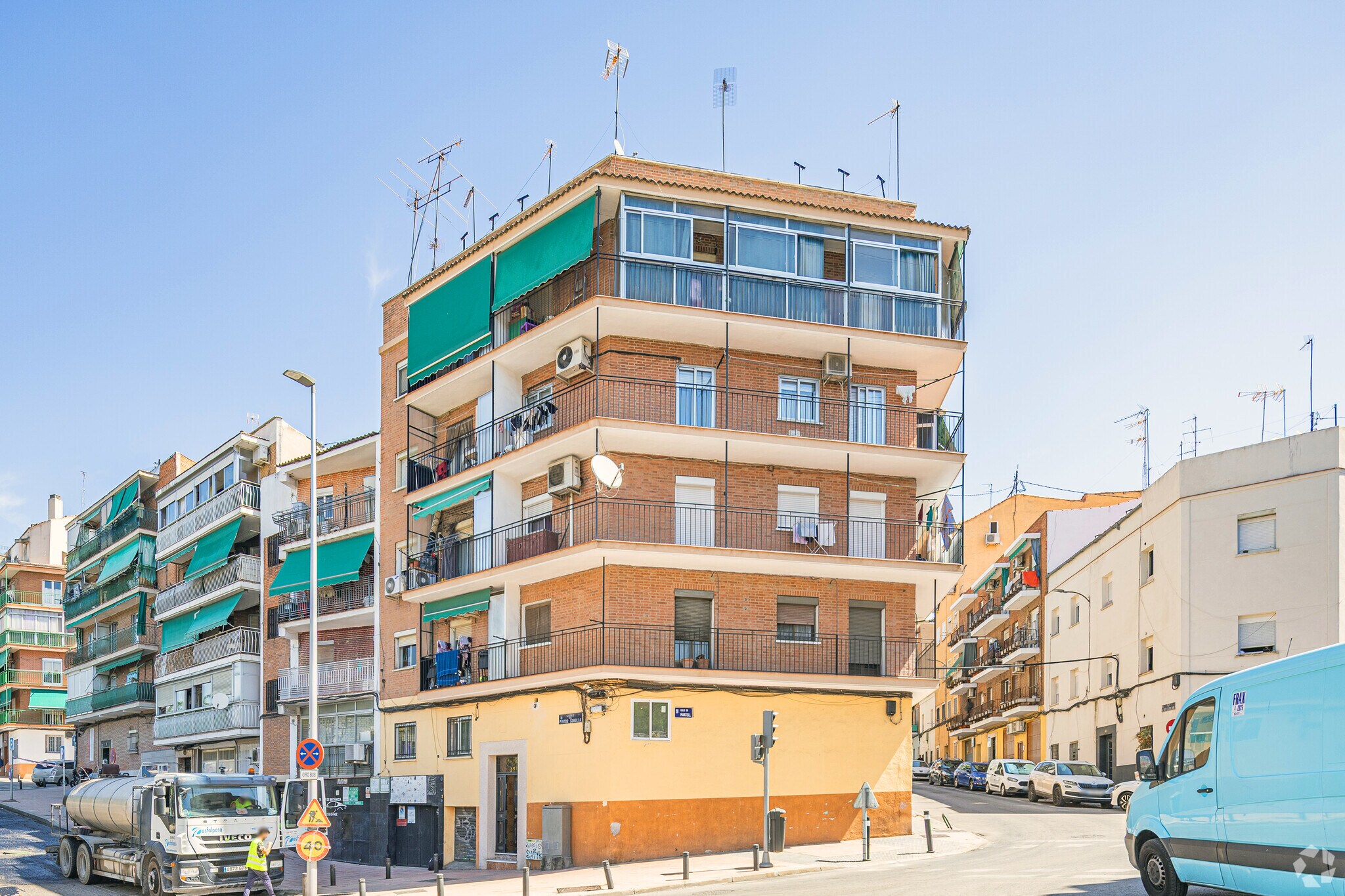 Multifamily in Madrid, Madrid for sale Primary Photo- Image 1 of 2