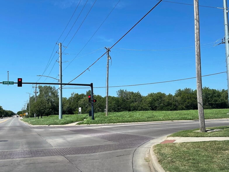 N Oliver & 29th St, Wichita, KS for sale - Building Photo - Image 2 of 5