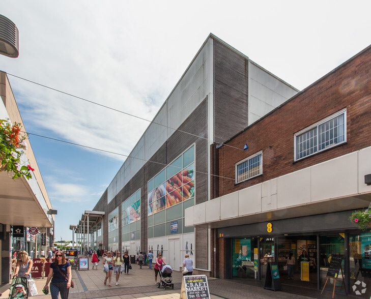 North Walk, Yate for lease - Building Photo - Image 2 of 10