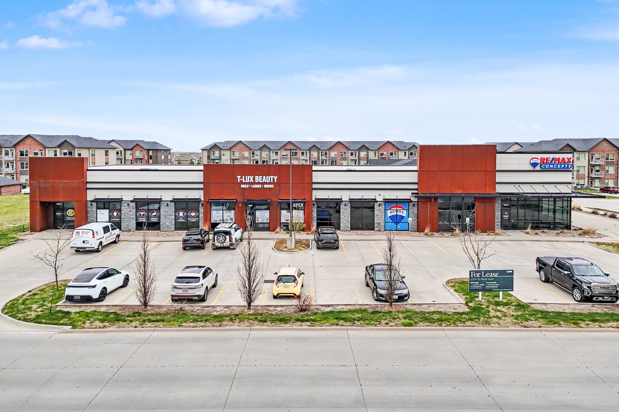 653 NE Venture Dr, Waukee, IA for lease Primary Photo- Image 1 of 5