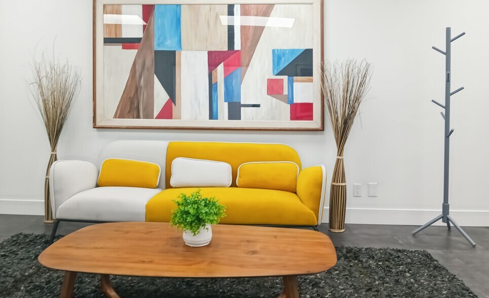 26250 Euclid Ave, Cleveland, OH à louer - Photo intérieure - Image 3 de 10