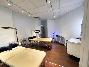 1288 Howe St, Vancouver, BC for lease Building Photo- Image 2 of 5