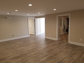 207 W Main St, Christiansburg, VA for lease Interior Photo- Image 2 of 17