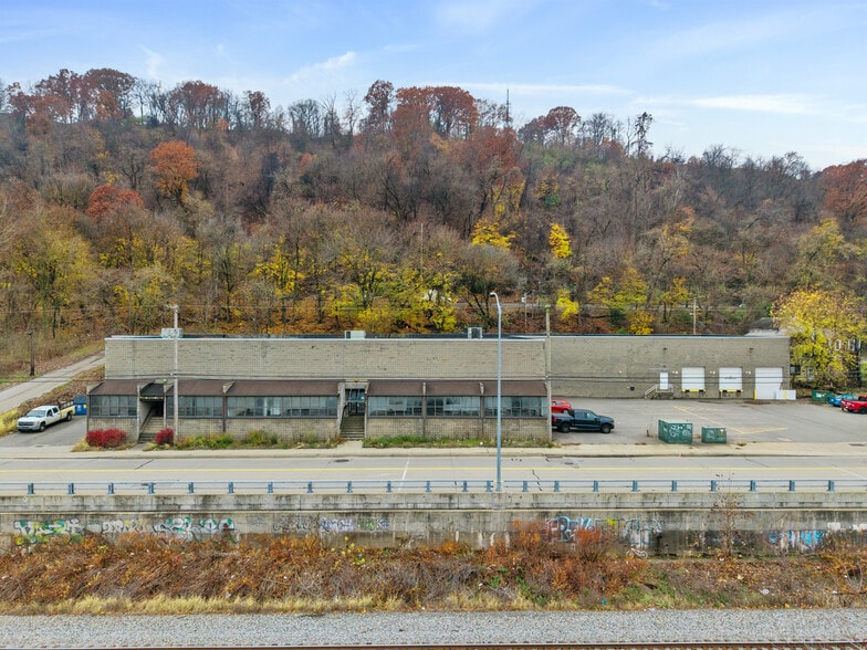 2707 W Carson St, Pittsburgh, PA à vendre - Photo du bâtiment - Image 2 de 22