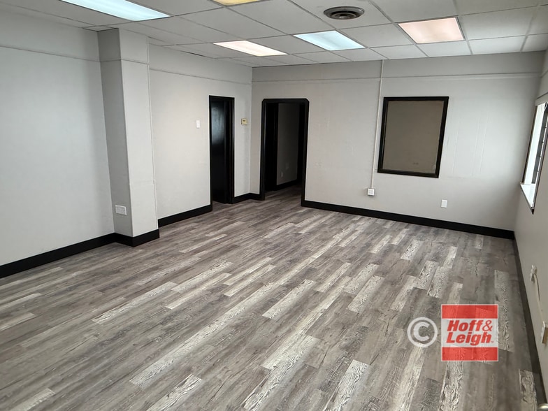 2801 Hamilton Ave, Cleveland, OH à louer - Photo du bâtiment - Image 3 de 8