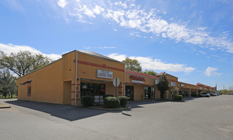 5624-5646 Woodbine Rd, Pace FL - Restaurant avec service au volant