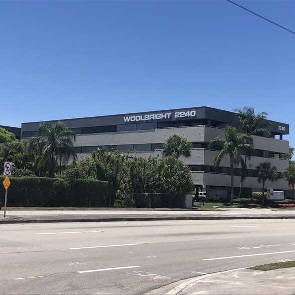 2240 W Woolbright Rd, Boynton Beach, FL for lease - Building Photo - Image 1 of 1