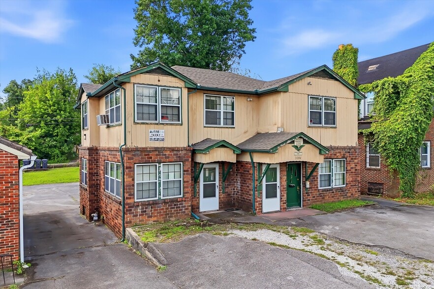 3206 E Magnolia Ave, Knoxville, TN for sale - Building Photo - Image 2 of 23