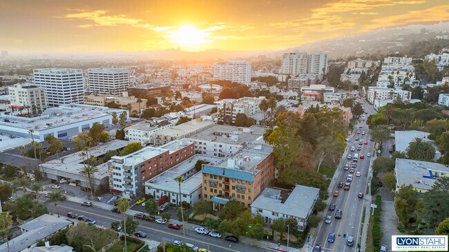 More details for The Nirvana Hollywood Portfolio – Multifamily for Sale