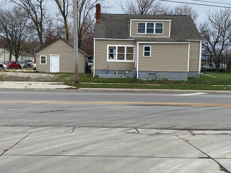 2216 Williams Rd, Columbus, OH à vendre - Photo du bâtiment - Image 3 de 3