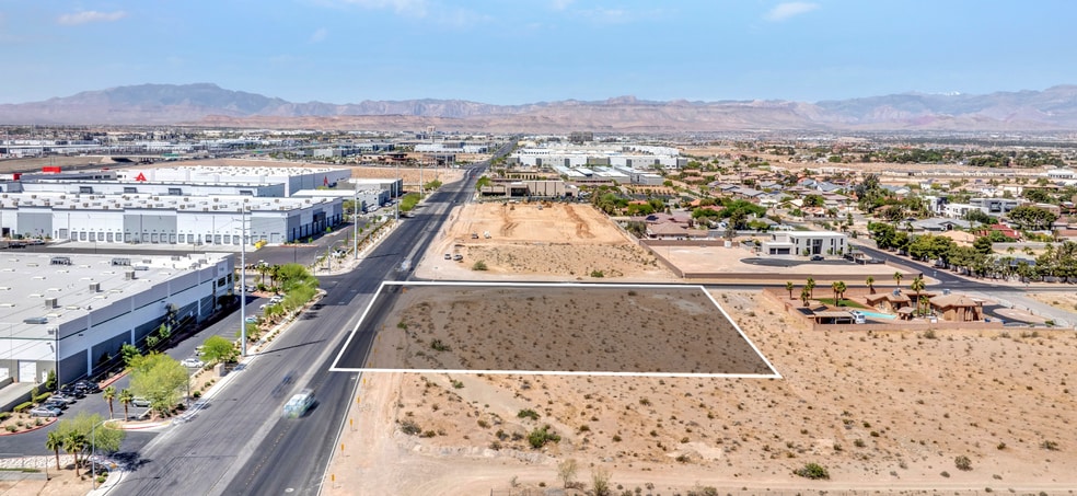 W Sunset Rd, Las Vegas, NV for sale - Building Photo - Image 2 of 3