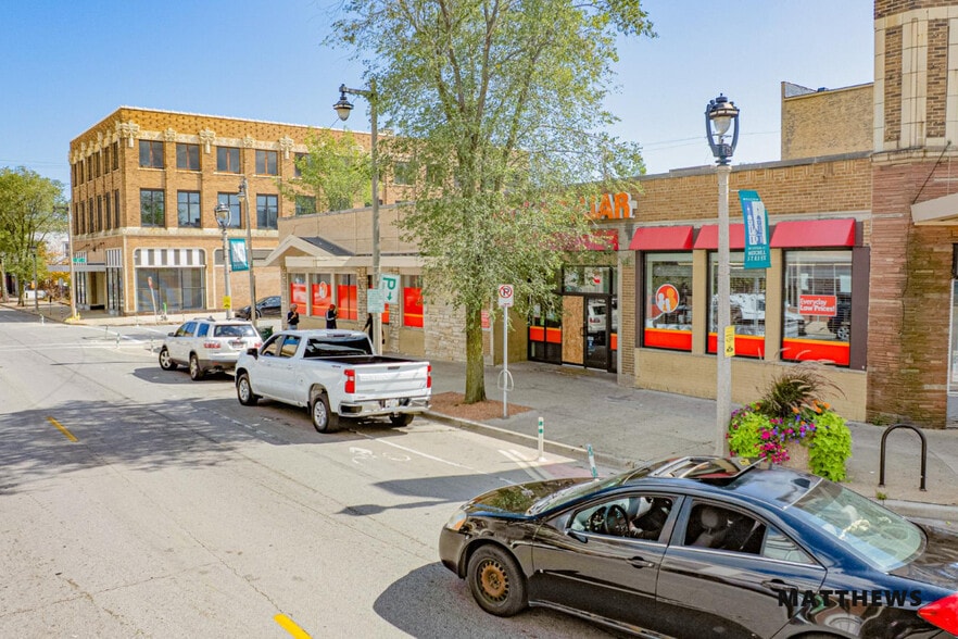 1201 Historic st, Milwaukee, WI for sale - Building Photo - Image 2 of 3