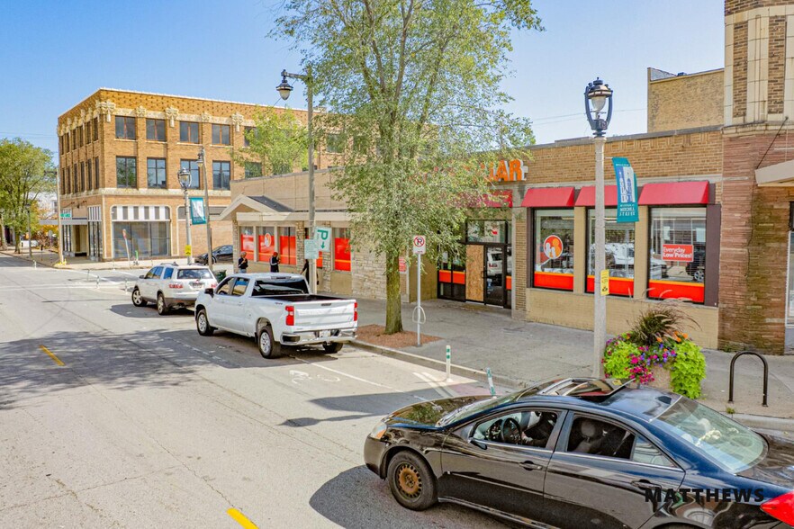 1201 Historic st, Milwaukee, WI à vendre - Photo du bâtiment - Image 2 de 3