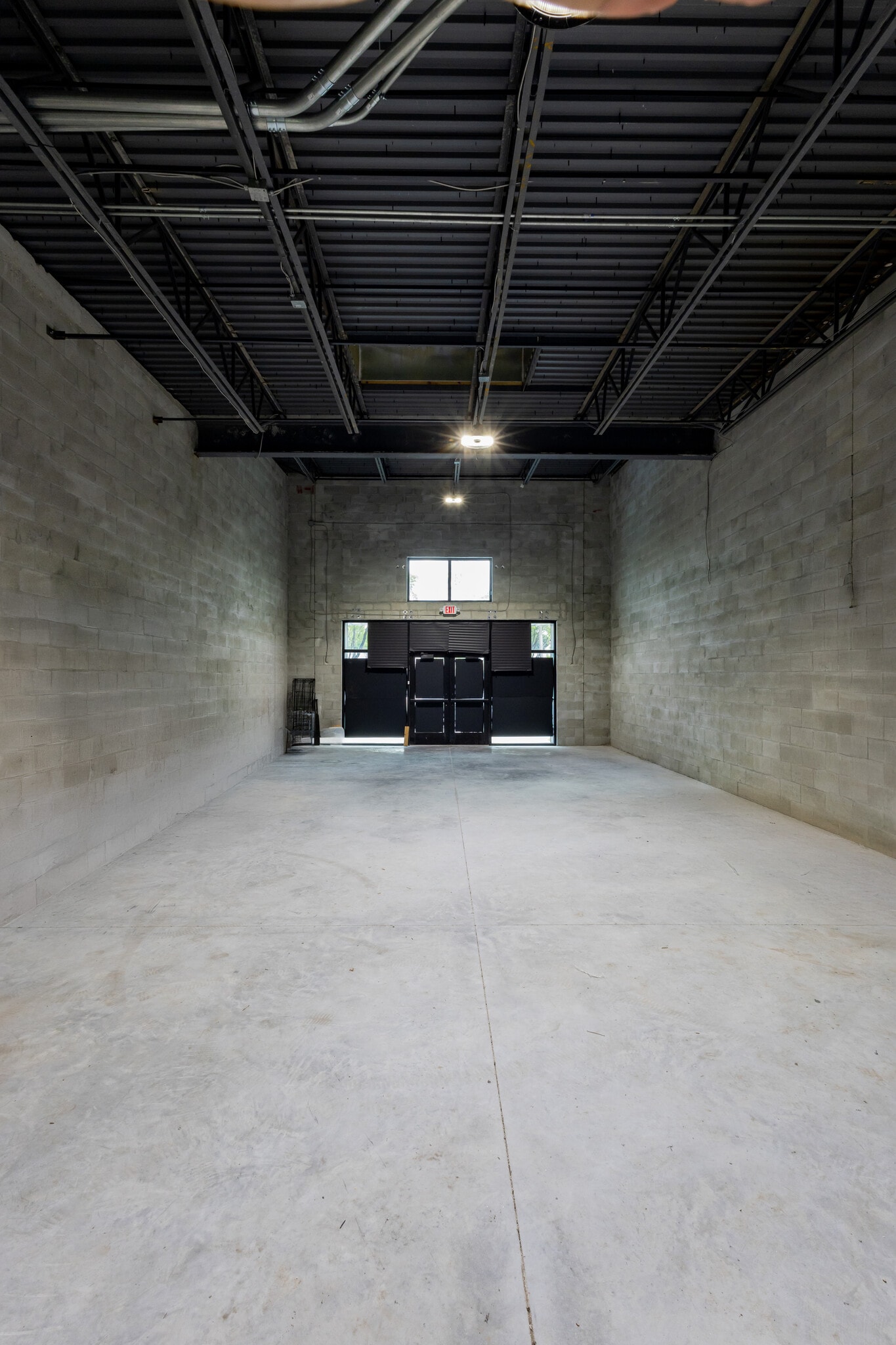 9090 W State Road 84, Davie, FL à louer Photo intérieure- Image 1 de 7