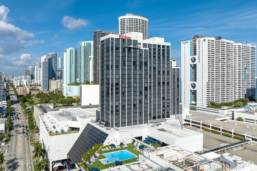 1601 Biscayne Blvd, Miami, FL à louer - Photo du bâtiment - Image 3 de 6