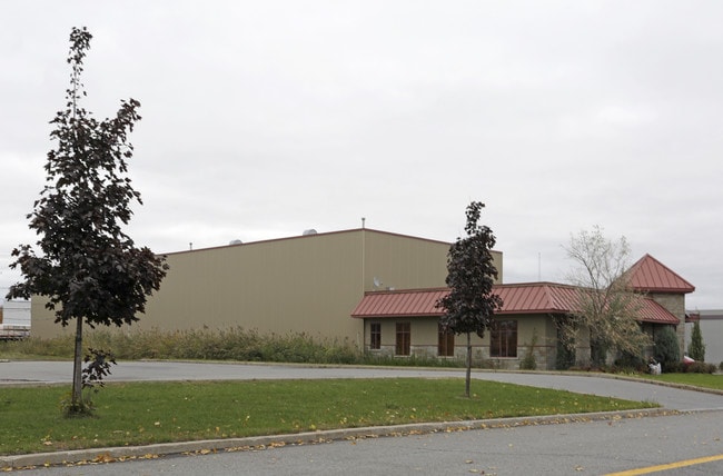 Plus de détails pour 1100 Rue des Cascades, Châteauguay, QC - Industriel à louer