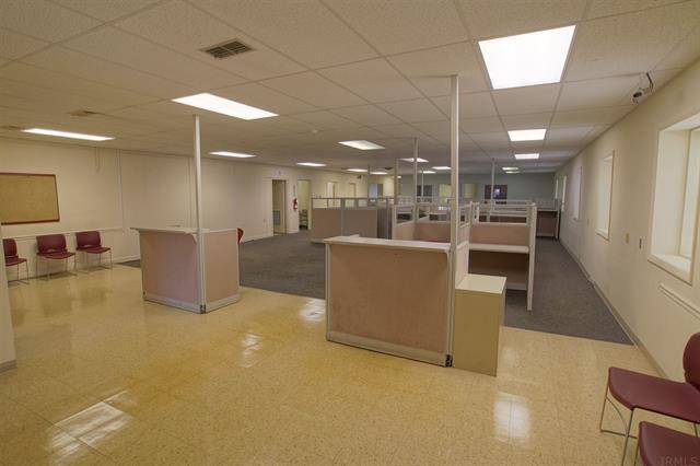 719 S Buffalo St, Warsaw, IN à vendre - Photo du bâtiment - Image 2 de 23