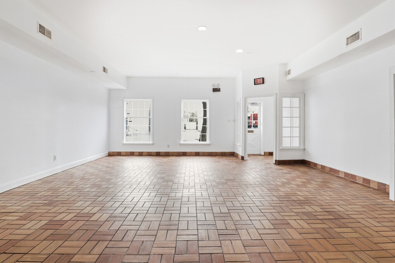 621-625 S Washington St, Alexandria, VA 22314 - Unité 623 - - Photo intérieure - Image 1 of 15