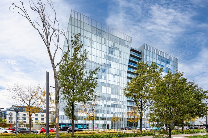 Office in Lyon for lease - Primary Photo - Image 1 of 2