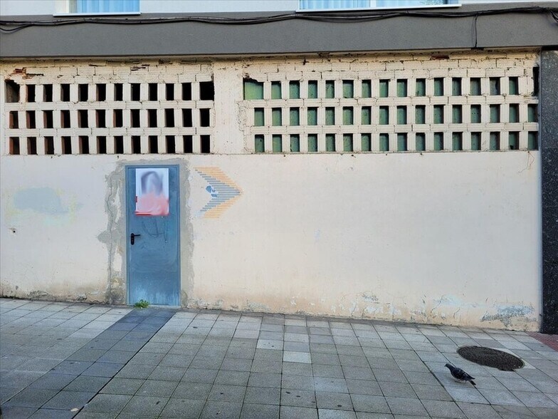 Calle de José Manuel Pedregal, Avilés, Asturias for sale - Building Photo - Image 3 of 13