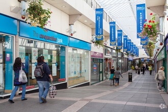 Nolton Arcade, Bridgend for lease Interior Photo- Image 2 of 3