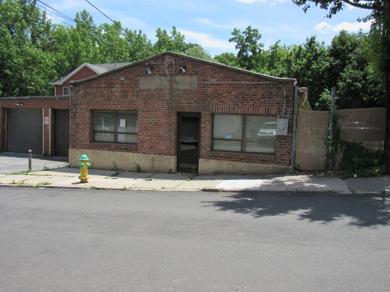 32 Aqueduct St, Ossining, NY à louer - Photo du bâtiment - Image 2 de 21