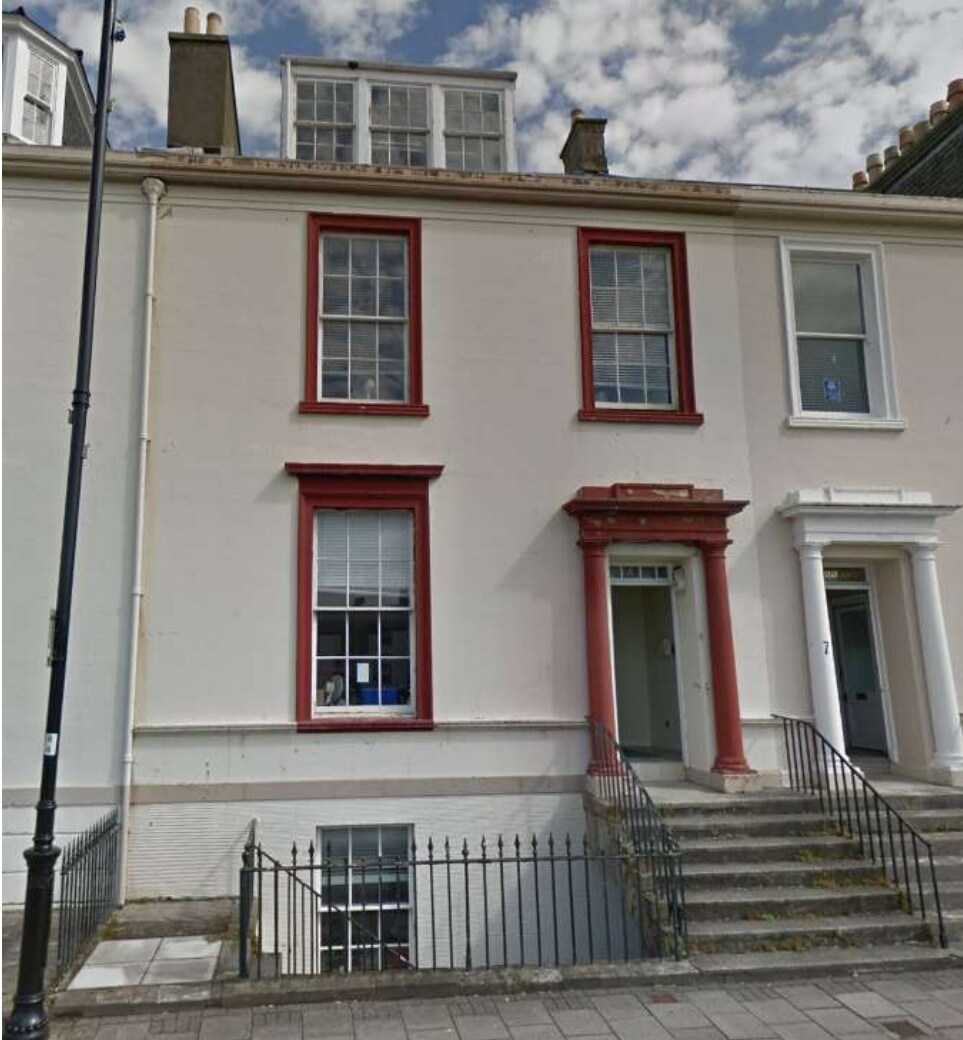 8 Wellington Sq, Ayr à vendre Photo principale- Image 1 de 2